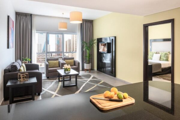 Metro Central Hotel Apartments - Image 3