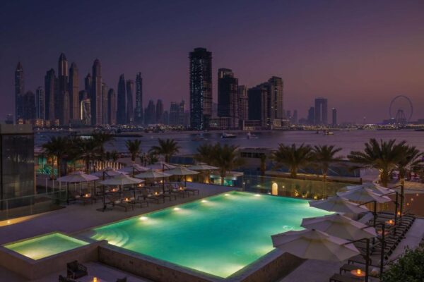 Radisson Beach Resort Palm - Image 3